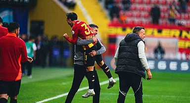 Denswill ve Furkan Soyalp ilk gollerini attı