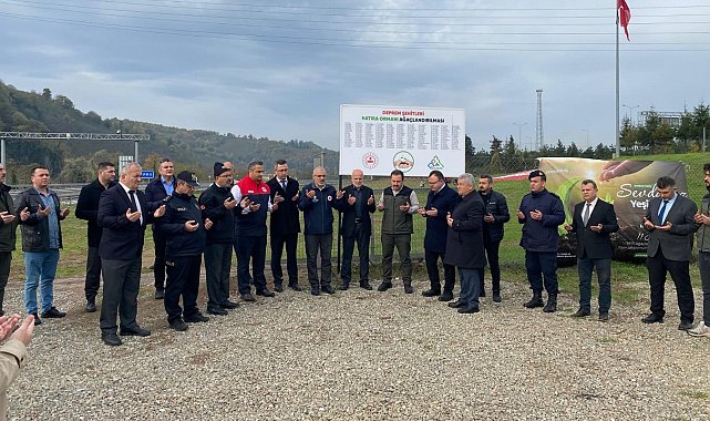 Deprem şehitleri anısına 350 fidan dikildi
