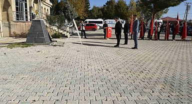 Dicle'de 24 Kasım Öğretmenler Günü kutlandı