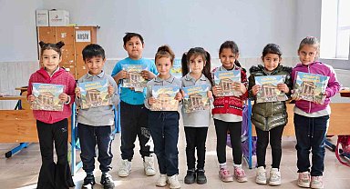 Didim'in Renkleri boyama kitabı minik öğrencilerle buluştu