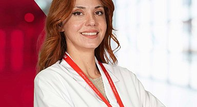 Diş Hekimi Özbek: "Ağız kokusu sosyal ilişkileri derinden sarsabiliyor"