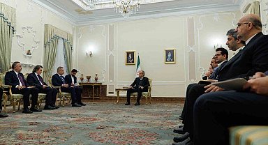 Dışişleri Bakanı Fidan, İran Cumhurbaşkanı Pezeşkiyan ile görüştü