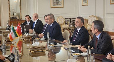 Dışişleri Bakanı Fidan, İranlı mevkidaşı Arakçi ile bir araya geldi