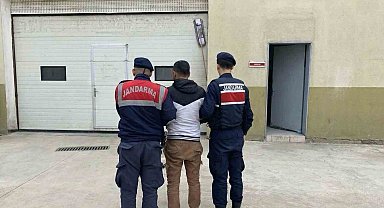 Dolandırıcılık ve yaralama suçlarından 37 yıl kesinleşmiş cezayla aranan şahıs yakalandı