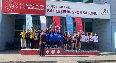 Düzce'nin en hızlıları yarıştı