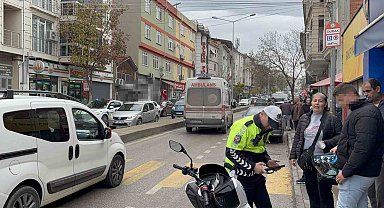 Edirne'de motosiklet devrildi, sürücü yaralandı