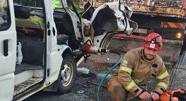 Edremit'te zincirleme kaza: 6 yaralı