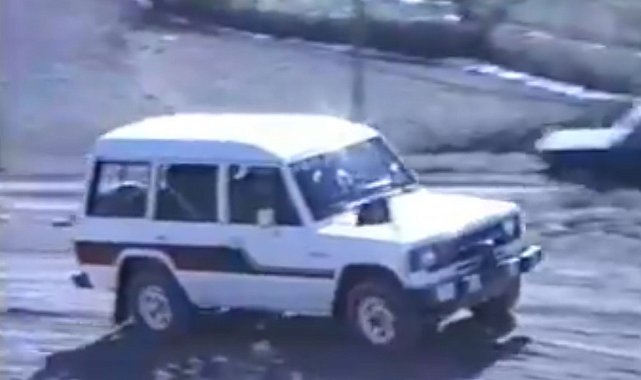 Efsane valinin oğlu 45 yıl sonra babasının makam aracını bulup satın aldı