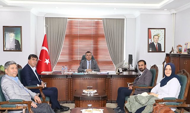 Eğitimcilerin talepleri Demirci'de masaya yatırıldı