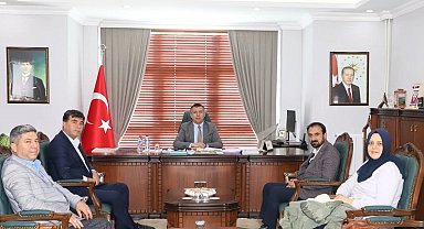 Eğitimcilerin talepleri Demirci'de masaya yatırıldı