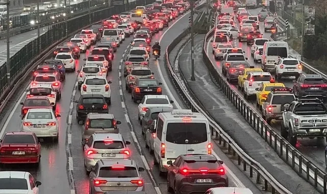 Ekim'de trafiğe kayıtlı taşıtlar azaldı... Otomobil ve motosiklet öne çıktı