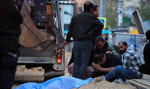 Ekmek almaya giderken kepçenin altında kalan yaşlı adam hayatını kaybetti