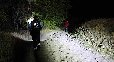 Elazığ'da kayıp otizmli çocuğu arama çalışmaları 72. saatte de gece boyunca sürüyor