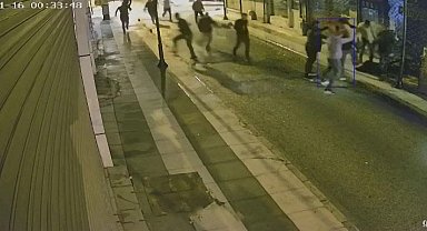 Elazığ'da sokak ortasında darp edildi