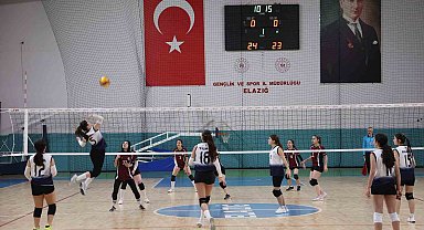 Elazığ'da voleybol müsabakaları tamamlandı