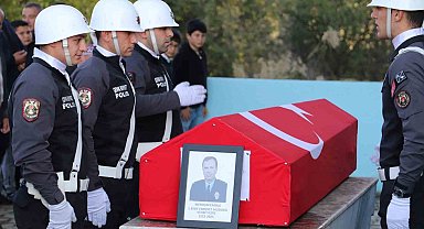 Emekli Emniyet Müdürü dualarla toprağa verildi