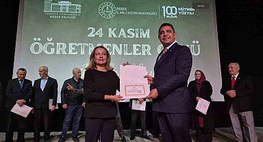 Emekli olan öğretmenler üstün hizmet belgesi