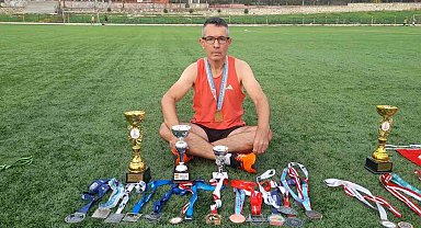 Emekli polis, deprem bölgesinden rekorlara koşuyor