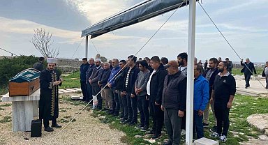 Enez'deki cinayet sonrası her iki kişi de toprağa verildi