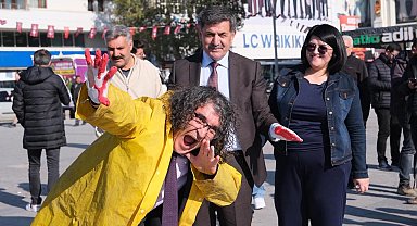 Erzincan'da el izleriyle yükselen "Şiddete Hayır" çağrısı