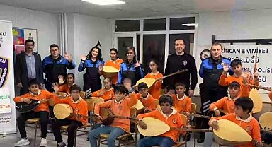 Erzincan'da öğrencilere bağlama desteği