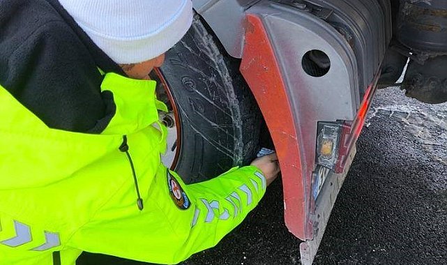 Erzincan'da zorunlu kış lastiği denetimi yapıldı