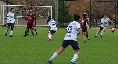 Erzincan'ın kızları Ağrı'ya 5-0 yenildi