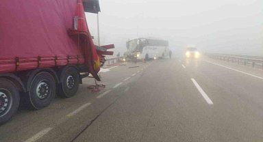 Erzurum'da yoğun sis kazaya sebep oldu