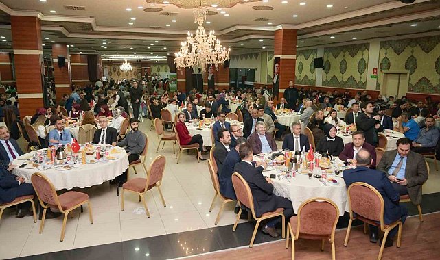 Esenyurt Belediyesi'nden öğretmenler Günü'ne özel yemek programı
