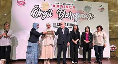Fatih'te Örgü Festivali'nde dereceye giren yarışmacılar ödüllerini aldı