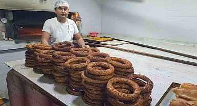 Fırıncıdan öğretmenlere ücretsiz simit jesti