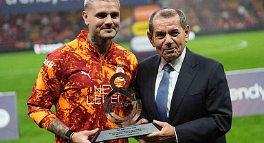 Galatasaray'da 100. maçına çıkan Mauro Icardi'ye plaket verildi