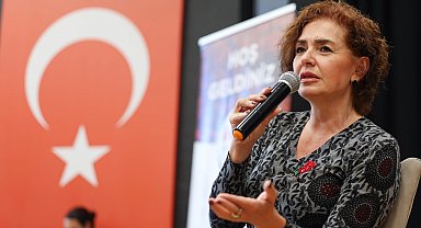 Gazeteci Özlem Gürses'ten Bakırköy'de 'umutlu' konuşma