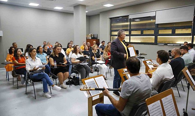 Geleceğin sanatçıları İsmail Baha Sürelsan Konservatuvarı'nda yetişiyor