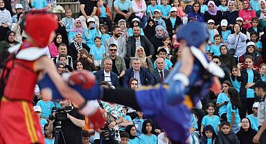 Geleceğin yıldız kungfucuları şampiyon ikiz kardeşler göz dolduruyor