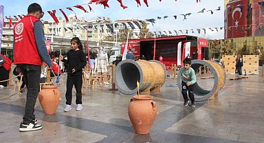 Geleneksel Oyun Tırı Aydınlılarla buluştu