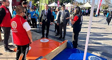 Geleneksel Oyunlar Tırı, geçmişin oyunlarını Fethiye'de öğrencilerle buluşturdu