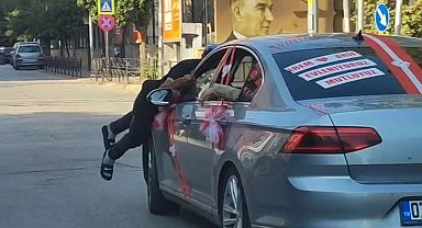 Gelin aracının önünü kesti, 50 TL aldı, beğenmedi
