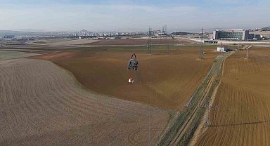 Gökyüzünde zorlu mesai: TEİAŞ ekipleri hatları helikopterle bakımdan geçiriyor