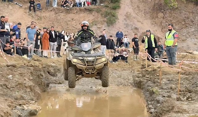 Gölcük'te ATV tutkunları zorlu parkurda mücadele etti