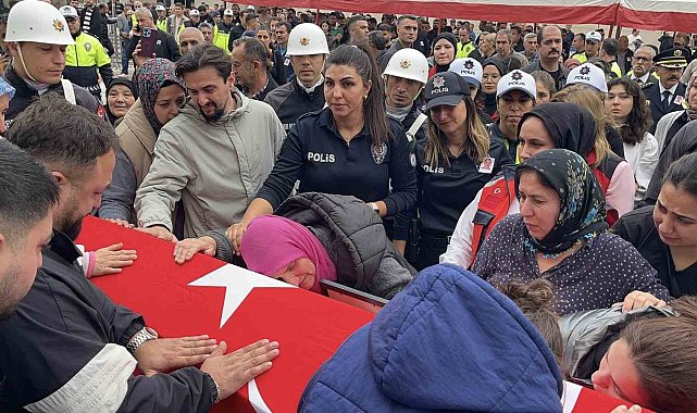 Görevi başında kalp krizi geçiren polis memuru şehit oldu