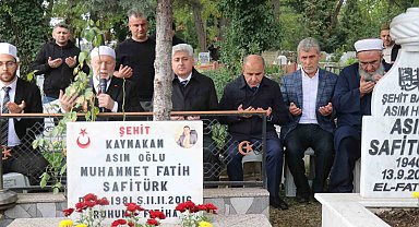 Görevi başında şehit edilen Kaymakam Safitürk, vefatının 9'uncu yılında kabri başında anıldı