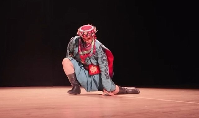 Gösteri sırasında ters hareket yapan dansçının çapraz bağları koptu