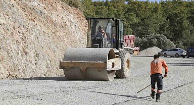 Gülnar'da 5 mahalleyi birbirine bağlayan yol yenilendi