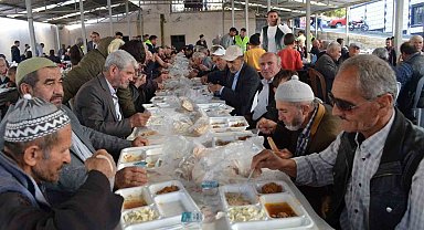 Güneşli'de 7 bin kişi aynı sofrada buluştu