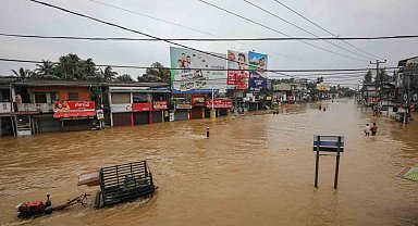 Güney Asya ülkelerindeki sel ve toprak kaymalarında can kaybı 500'ü aştı