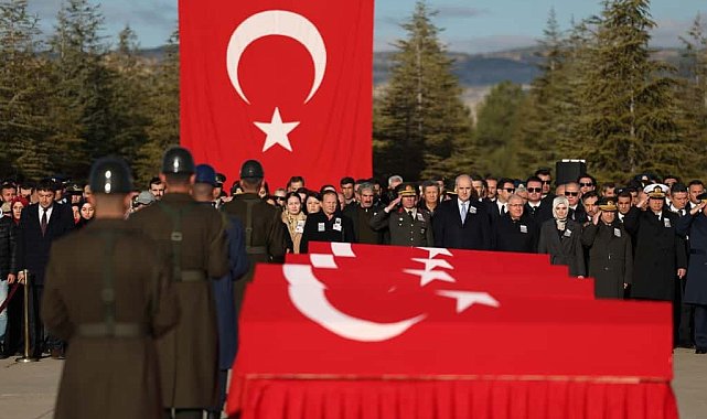 Gürcistan'daki uçak kazasında şehit olan 20 asker için tören düzenlendi