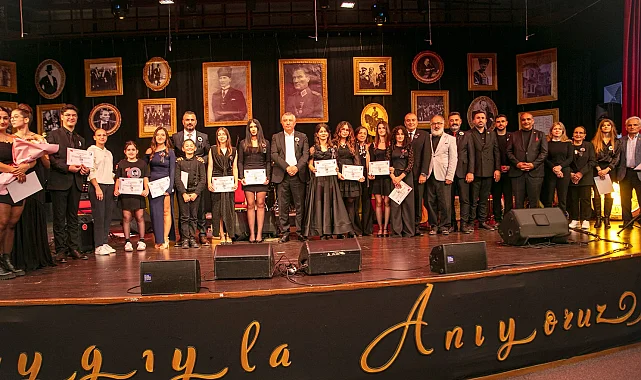 Güzelbahçeli gençler Atatürk için söyledi