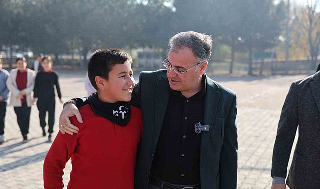 Hacılar el ele vererek geleceğe nefes oluyor
