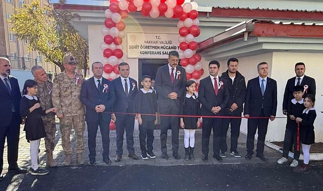 Hakkari'de 300 kişilik modern konferans salonu hizmete açıldı